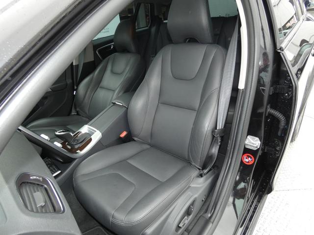 Ｖ６０ 　Ｄ４　Ｃｌａｓｓｉｃ　パノラマ・ガラスルーフ　本革シートフロント・シートヒーター　パドルシフト　キーレスエントリー　ＨＤＤナビ　１８ＡＷ（27枚目）