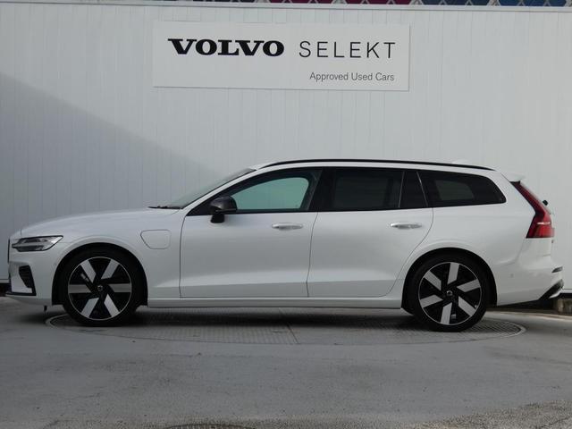 Ｖ６０ 　Ｒｅｃｈａｒｇｅ　Ｕｌｔｉｍａｔｅ　Ｔ６　ＡＷＤ　ｐｌｕｇ－ｉｎ　ｈｙｂｒｉｄ　パノラマ・ガラスルーフ　Ｂ＆Ｗ　ヘッドアップ・ディスプレイ　前後シートヒーター　フロントシートリラクゼーション　デモカー（9枚目）