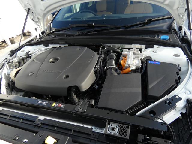 Ｖ６０ 　Ｒｅｃｈａｒｇｅ　Ｕｌｔｉｍａｔｅ　Ｔ６　ＡＷＤ　ｐｌｕｇ－ｉｎ　ｈｙｂｒｉｄ　パノラマ・ガラスルーフ　Ｂ＆Ｗ　ヘッドアップ・ディスプレイ　前後シートヒーター　フロントシートリラクゼーション　デモカー（41枚目）