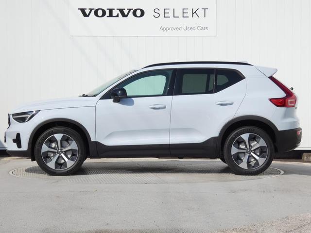 XC40  Ultra B4 AWD Dark Edition パノラマ・ガラスルーフ harman/kardon 19インチアルミ 360度ビューカメラ フロントシートヒーター Googleナビ(7枚目)