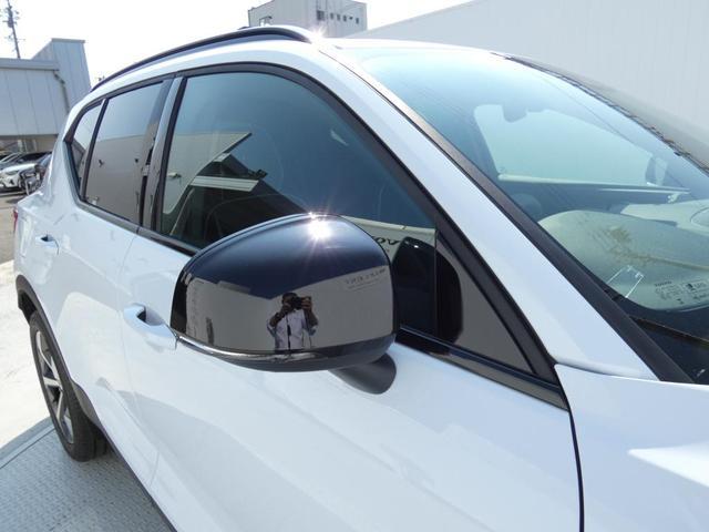 XC40  Ultra B4 AWD Dark Edition パノラマ・ガラスルーフ harman/kardon 19インチアルミ 360度ビューカメラ フロントシートヒーター Googleナビ(30枚目)