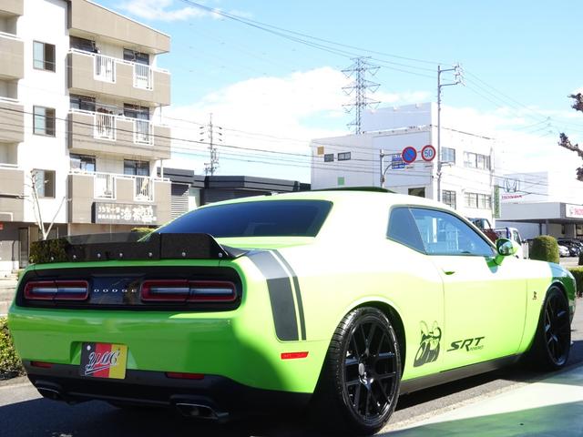 ダッジ・チャレンジャー Ｒ／Ｔ　スキャットパック　サンルーフ　ＭＯＰＡＲ２０インチＡＷ　リヤスポイラーウィッカービル　ローダウン　ビルシュタインショックアブソーバー　パドルシフト　エンジンスターター　ブレンボブレーキ　ＥＴＣ（33枚目）