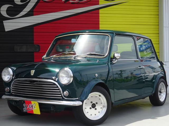 ＭＩＮＩ ポールスミス　マニュアルミッション　外装Ｍｋ１仕様　ＦＲＰトランク　ＳＳＲＭｋ１１２インチアルミホイール　センターマフラー　砲弾ドアミラー　ウッドステアリング（2枚目）