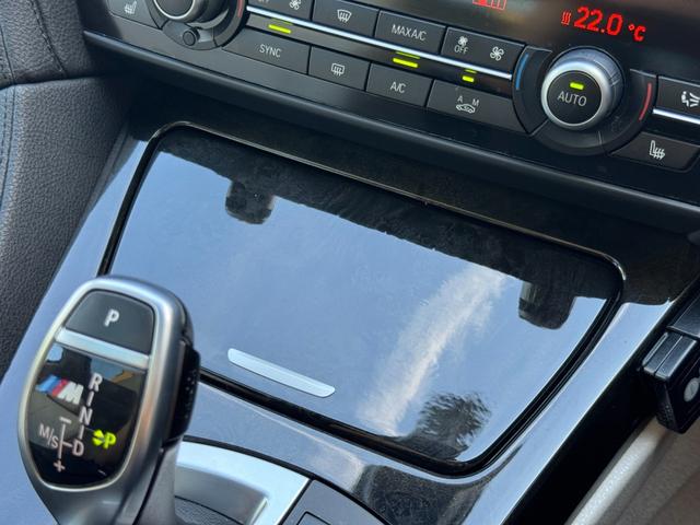 ６シリーズ ６４０ｉグランクーペ　ＥＮＥＲＧＹコンプリート車　フルエアロキット　２１インチＡＷ　４本出しマフラー　サンルーフ　車高調　カーボン調ミラーカバー　ベージュレザーシート　シートヒーター　スロコン　ＥＴＣ（12枚目）
