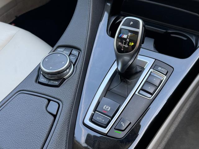 ６シリーズ ６４０ｉグランクーペ　ＥＮＥＲＧＹコンプリート車　フルエアロキット　２１インチＡＷ　４本出しマフラー　サンルーフ　車高調　カーボン調ミラーカバー　ベージュレザーシート　シートヒーター　スロコン　ＥＴＣ（15枚目）