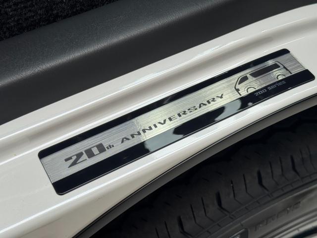 ハイエースバン スーパーＧＬ　ダークプライムＩＩ　ユーザー買取車　モデリスタフルエアロ　デジタルインナーミラー　両側パワースライド　レーンキープ　電格ミラー　プッシュスタート　ＡＣ１００Ｖ（25枚目）