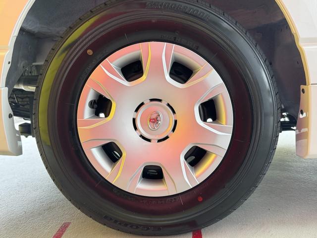 ハイエースバン スーパーＧＬ　ダークプライムＩＩ　ユーザー買取車　モデリスタフルエアロ　デジタルインナーミラー　両側パワースライド　レーンキープ　電格ミラー　プッシュスタート　ＡＣ１００Ｖ（29枚目）
