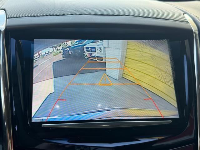 キャデラックＡＴＳクーペ プレミアム　ユーザー買取車　左ハンドル　白革シート　サンルーフ　純正１８インチＡＷ社外ナビ　バックカメラ　パーキングセンサー　ＥＴＣ（8枚目）