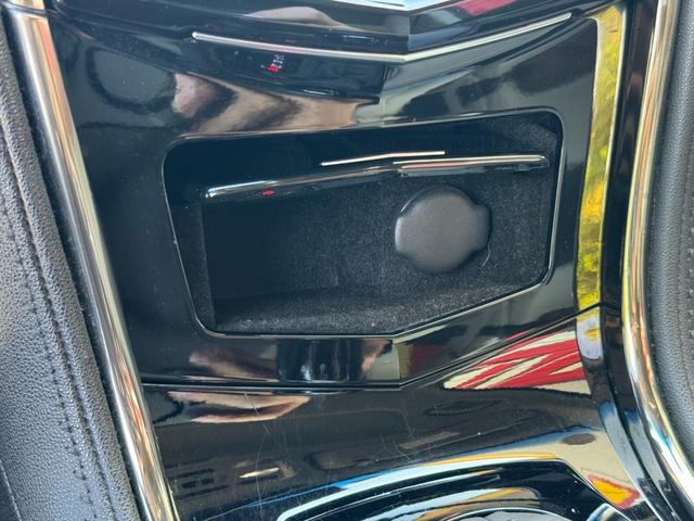 キャデラックＡＴＳクーペ プレミアム　ユーザー買取車　左ハンドル　白革シート　サンルーフ　純正１８インチＡＷ社外ナビ　バックカメラ　パーキングセンサー　ＥＴＣ（11枚目）