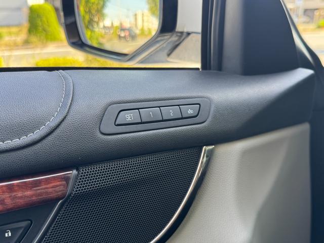 キャデラックＡＴＳクーペ プレミアム　ユーザー買取車　左ハンドル　白革シート　サンルーフ　純正１８インチＡＷ社外ナビ　バックカメラ　パーキングセンサー　ＥＴＣ（17枚目）