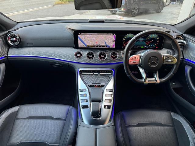 GT 4ドアクーペ 43 4マチック+ ユーザー買取車 KW車高調 フロントスポイラー リアスプリッター RSP エクスクルーシブPKG HUD ブルメスター 黒革シート  シートヒーター&クーラー 純正ナビ 全方位カメラ Bカメラ(3枚目)