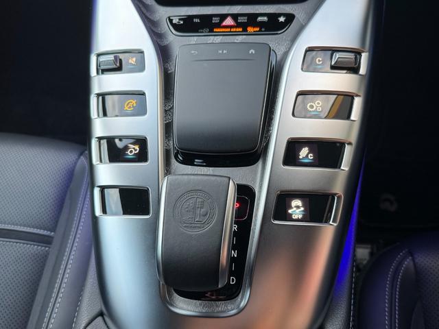 GT 4ドアクーペ 43 4マチック+ ユーザー買取車 KW車高調 フロントスポイラー リアスプリッター RSP エクスクルーシブPKG HUD ブルメスター 黒革シート  シートヒーター&クーラー 純正ナビ 全方位カメラ Bカメラ(15枚目)