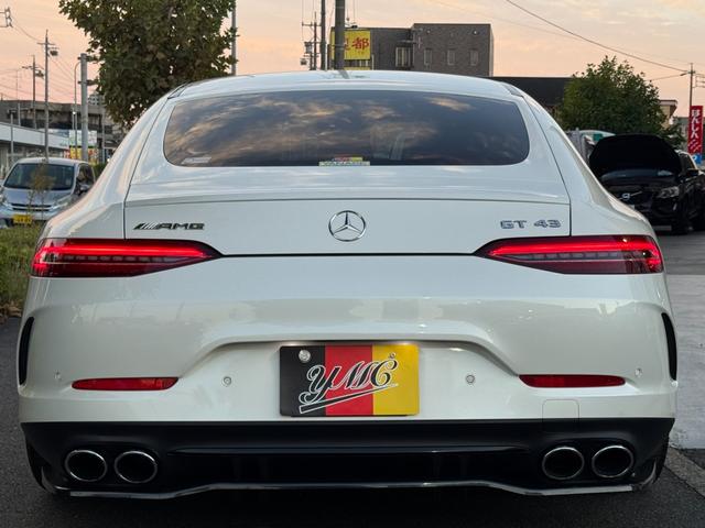 GT 4ドアクーペ 43 4マチック+ ユーザー買取車 KW車高調 フロントスポイラー リアスプリッター RSP エクスクルーシブPKG HUD ブルメスター 黒革シート  シートヒーター&クーラー 純正ナビ 全方位カメラ Bカメラ(35枚目)