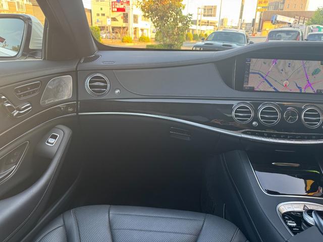 Sクラス S400d 後期 AMGラインプラス レザーエクスクルーシブPKG ベーシックPKG ブルメスター カールソン20インチAW サンルーフ ローダウン 黒革シート シートヒーター&ベンチレーション 純正ナビTV(5枚目)