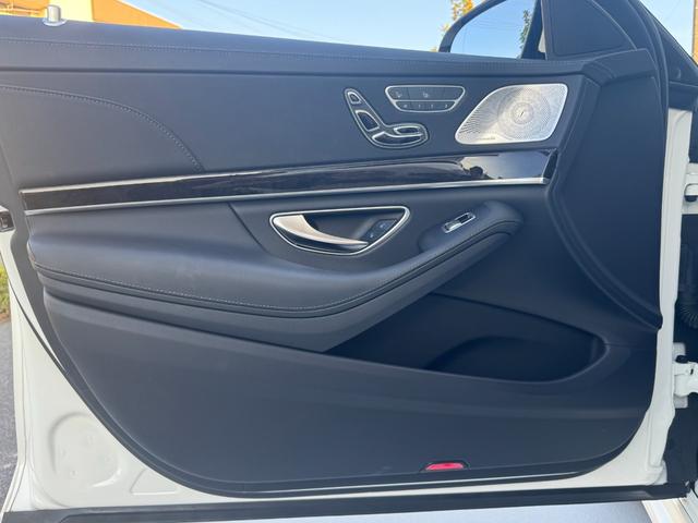 Sクラス S400d 後期 AMGラインプラス レザーエクスクルーシブPKG ベーシックPKG ブルメスター カールソン20インチAW サンルーフ ローダウン 黒革シート シートヒーター&ベンチレーション 純正ナビTV(27枚目)
