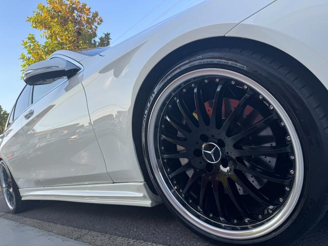 Sクラス S400d 後期 AMGラインプラス レザーエクスクルーシブPKG ベーシックPKG ブルメスター カールソン20インチAW サンルーフ ローダウン 黒革シート シートヒーター&ベンチレーション 純正ナビTV(45枚目)