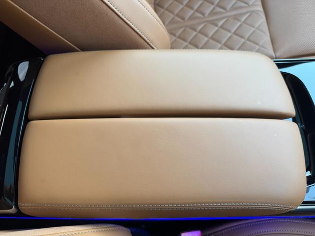 A8 55TFSIクワトロ ワンオーナー SラインPKG コンフォートPKG ブラックスタイリングPKG オプション21インチAW サンルーフ BANG&OLUFSENスピーカー 茶革シート ベンチレーション エアサス(15枚目)