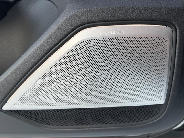 A8 55TFSIクワトロ ワンオーナー SラインPKG コンフォートPKG ブラックスタイリングPKG オプション21インチAW サンルーフ BANG&OLUFSENスピーカー 茶革シート ベンチレーション エアサス(27枚目)