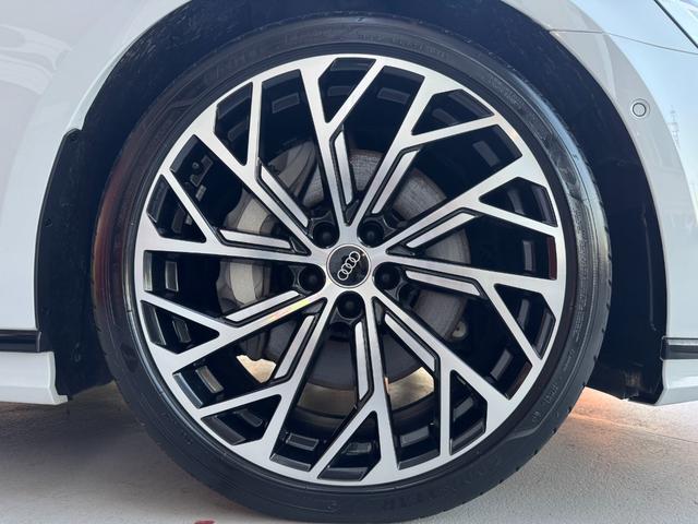 A8 55TFSIクワトロ ワンオーナー SラインPKG コンフォートPKG ブラックスタイリングPKG オプション21インチAW サンルーフ BANG&OLUFSENスピーカー 茶革シート ベンチレーション エアサス(33枚目)