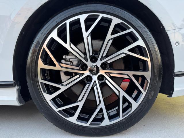 A8 55TFSIクワトロ ワンオーナー SラインPKG コンフォートPKG ブラックスタイリングPKG オプション21インチAW サンルーフ BANG&OLUFSENスピーカー 茶革シート ベンチレーション エアサス(36枚目)