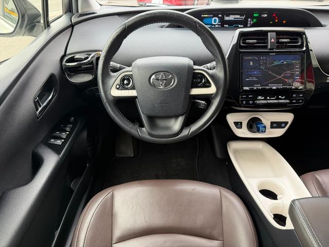 プリウス ユーザー買取車 米国プリウス 左ハンドル S,Rエアロ KENWOODナビ・テレビ クルーズコントロール バックカメラ ETC ハイブリッド オートライト 現状販売車(4枚目)