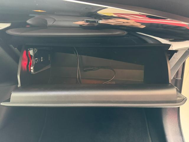 プリウス ユーザー買取車 米国プリウス 左ハンドル S,Rエアロ KENWOODナビ・テレビ クルーズコントロール バックカメラ ETC ハイブリッド オートライト 現状販売車(8枚目)