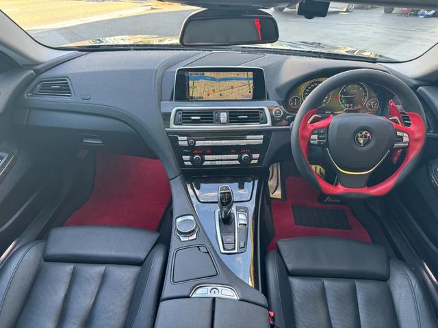 ６シリーズ ６４０ｉグランクーペ　ＥＮＥＲＧＹフルエアロキット　ＥＮＥＲＧＹ２０インチＡＷ　ＥＮＥＲＧＹ４本出しマフラー　カーボンリヤスポイラー　ａＦｅ　Ｐｏｗｅｒエアクリ　ローダウン　ブラックキドニーグリル　ベンチレーション（3枚目）