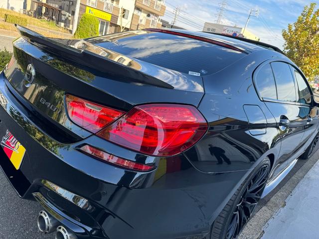 ６シリーズ ６４０ｉグランクーペ　ＥＮＥＲＧＹフルエアロキット　ＥＮＥＲＧＹ２０インチＡＷ　ＥＮＥＲＧＹ４本出しマフラー　カーボンリヤスポイラー　ａＦｅ　Ｐｏｗｅｒエアクリ　ローダウン　ブラックキドニーグリル　ベンチレーション（41枚目）