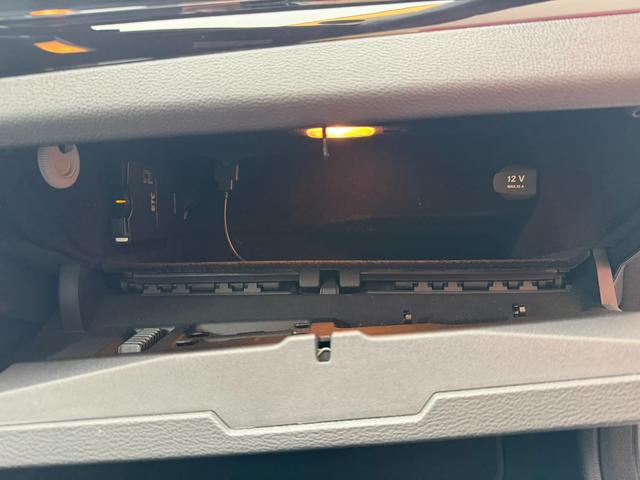 Eクラス E350 カブリオレ ユーザー買取車 左ハンドル harman/kardonサウンドシステム メモリー付きパワーシート Wエアコン シートヒーター シートベンチレーション 純正18インチAW 電動オープンカー ETC(14枚目)