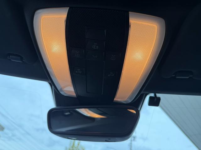 Eクラス E350 カブリオレ ユーザー買取車 左ハンドル harman/kardonサウンドシステム メモリー付きパワーシート Wエアコン シートヒーター シートベンチレーション 純正18インチAW 電動オープンカー ETC(27枚目)