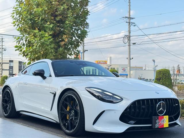 ＧＴ ６３　４マチック＋　クーペ　ＡＭＧカーボンＰＫＧ　可倒式リアシート　ＡＭＧパフォーマンスＰＫＧ　パノラミックルーフ　オパリスホワイトメタリック　ＡＭＧ２１インチＡＷ　ＨＵＤ　ブルメスターサウンド　イエローキャリパー　ＥＴＣ（45枚目）