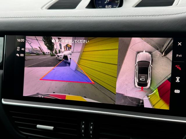 カイエンクーペ カイエンＧＴＳ　クーペ　ユーザー買取車　スポーツデザインＰＫＧ　リアアクスルステアリング　マトリックスＬＥＤライト　ＰＡＳＭ　純正ｏｐ２２インチＡＷ　ソフトクローズドア　スポーツエグゾースト　前後シートヒーター　ガラスルーフ（11枚目）