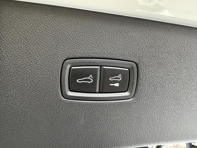 カイエンクーペ カイエンＧＴＳ　クーペ　ユーザー買取車　スポーツデザインＰＫＧ　リアアクスルステアリング　マトリックスＬＥＤライト　ＰＡＳＭ　純正ｏｐ２２インチＡＷ　ソフトクローズドア　スポーツエグゾースト　前後シートヒーター　ガラスルーフ（36枚目）