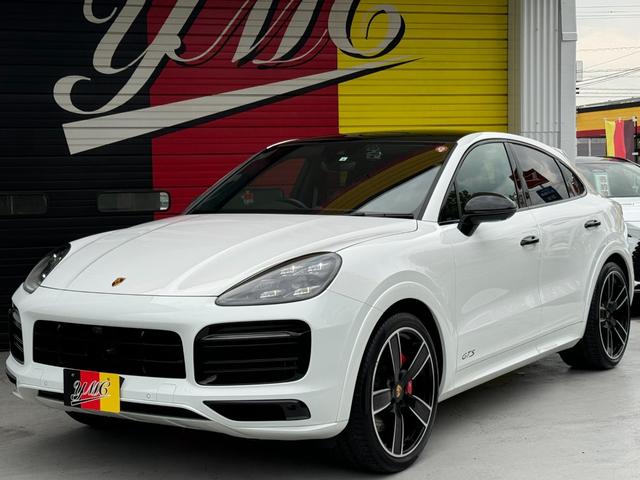 カイエンクーペ カイエンＧＴＳ　クーペ　ユーザー買取車　スポーツデザインＰＫＧ　リアアクスルステアリング　マトリックスＬＥＤライト　ＰＡＳＭ　純正ｏｐ２２インチＡＷ　ソフトクローズドア　スポーツエグゾースト　前後シートヒーター　ガラスルーフ（37枚目）