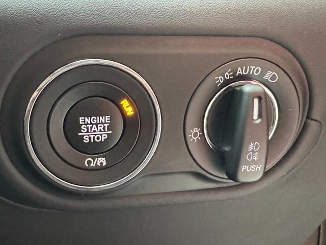 【ＹＭＣ残価設定型ローン】最大のメリットとしては、今まで「乗りたくても乗れなかった車に乗ることができる」ことです。ワンランク上の車に乗って楽しいカーライフを送っていただけるようご提案をさせて頂きます。