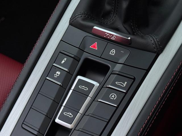 ７１８ボクスター ７１８ボクスタースタイルエディション　６ＭＴ　スポーツクロノＰＫＧ　レザーインテリア　スポーツデザインＰＫＧ　ＬＥＤヘッドダイナミックライトシステム　アクティブサスペンションマネジメント　機械式リヤディファレンシャルロック　ＢＯＳＥ（15枚目）