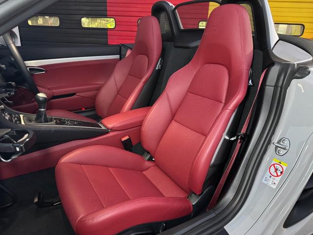 ７１８ボクスター ７１８ボクスタースタイルエディション　６ＭＴ　スポーツクロノＰＫＧ　レザーインテリア　スポーツデザインＰＫＧ　ＬＥＤヘッドダイナミックライトシステム　アクティブサスペンションマネジメント　機械式リヤディファレンシャルロック　ＢＯＳＥ（23枚目）