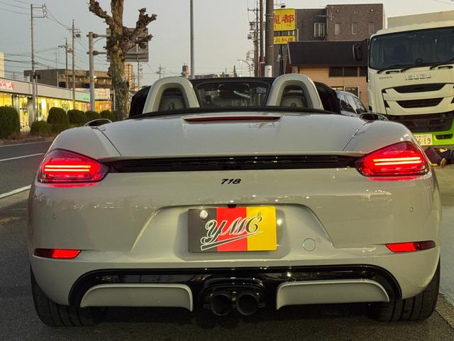 ７１８ボクスター ７１８ボクスタースタイルエディション　６ＭＴ　スポーツクロノＰＫＧ　レザーインテリア　スポーツデザインＰＫＧ　ＬＥＤヘッドダイナミックライトシステム　アクティブサスペンションマネジメント　機械式リヤディファレンシャルロック　ＢＯＳＥ（34枚目）