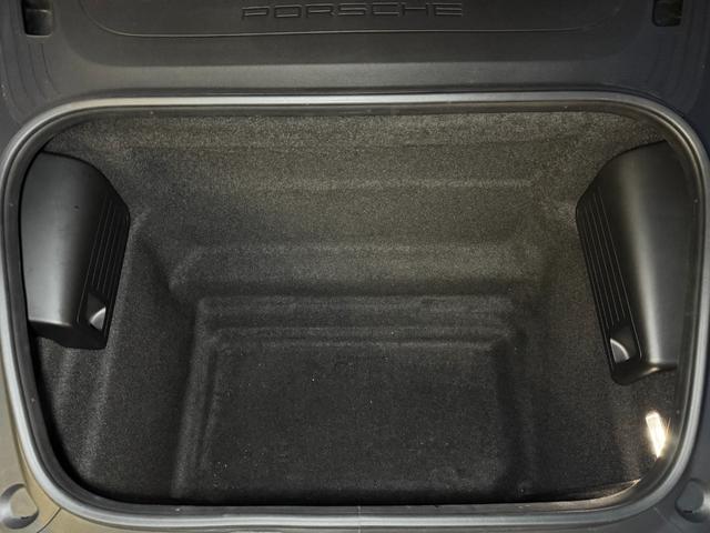 ７１８ボクスター ７１８ボクスタースタイルエディション　６ＭＴ　スポーツクロノＰＫＧ　レザーインテリア　スポーツデザインＰＫＧ　ＬＥＤヘッドダイナミックライトシステム　アクティブサスペンションマネジメント　機械式リヤディファレンシャルロック　ＢＯＳＥ（46枚目）