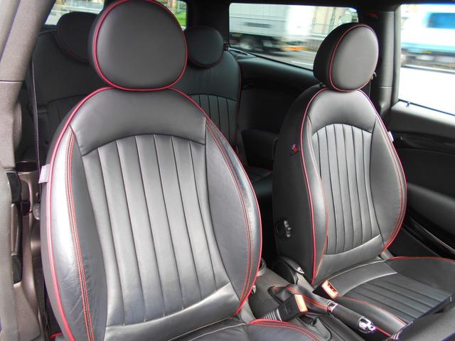 クーパーS クラブマン ハンプトン サイバーナビ 禁煙車 1オーナー ETC 2DINナビ フルセグ BLUETOOTH 純正17AW ダムソンレッドミラー 専用インテリア ブラックルーフライナー 2016年製コンチタイヤ クルーズコントロール スペアキー有(11枚目)