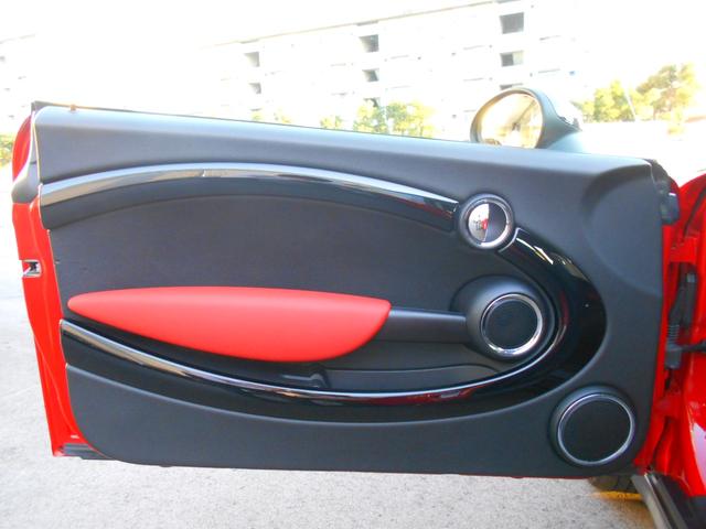 クーパーS クラブマン 後期型 6速AT レッドカラーライン 禁煙車 ETC AUX接続可 ドライブレコーダー 純正16AW クロームラインインテリア ピアノブラックパネル ホワイトターンシグナル 2017年製ダンロップタイヤ チリレッドボディ ブラックルーフ(73枚目)
