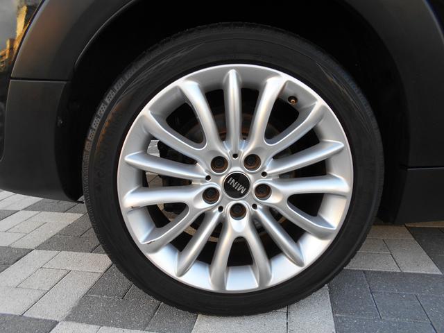 クーパーS クラブマン ナビ Bカメラ ドラレコ前後 禁煙車 MINIコネクテッド/エキサイトメントPKG リアPDC ETC CD/DVDプレイヤー リア6面フィルム 純正17AW シルバールーフ&ミラー グレーインテリアパネル ミッドナイトブラックボディー(46枚目)