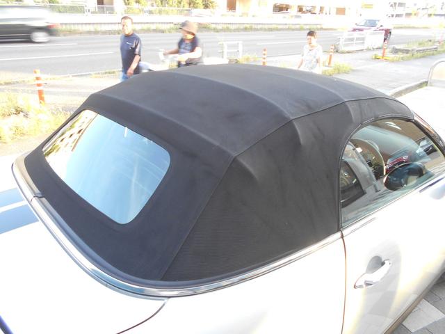 MINI クーパーS ロードスター トフィレザーシート 電動オープン ユーザー買取 ドラレコ サイバーナビ シートヒータ ETC 純正17AW ブラックヘッド PDC ピアノブラックパネル ホワイトシルバーボディ OPフロアマット 2024年製ピレリタイヤ スペアキー有(22枚目)