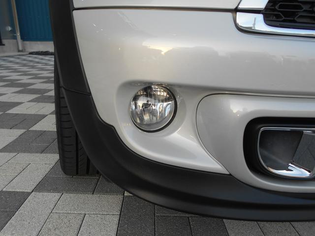 MINI クーパーS ロードスター トフィレザーシート 電動オープン ユーザー買取 ドラレコ サイバーナビ シートヒータ ETC 純正17AW ブラックヘッド PDC ピアノブラックパネル ホワイトシルバーボディ OPフロアマット 2024年製ピレリタイヤ スペアキー有(26枚目)