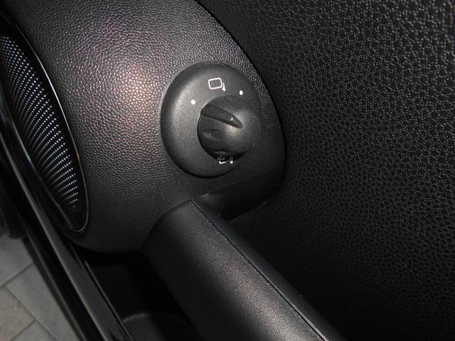 MINI クーパーS ロードスター トフィレザーシート 電動オープン ユーザー買取 ドラレコ サイバーナビ シートヒータ ETC 純正17AW ブラックヘッド PDC ピアノブラックパネル ホワイトシルバーボディ OPフロアマット 2024年製ピレリタイヤ スペアキー有(57枚目)