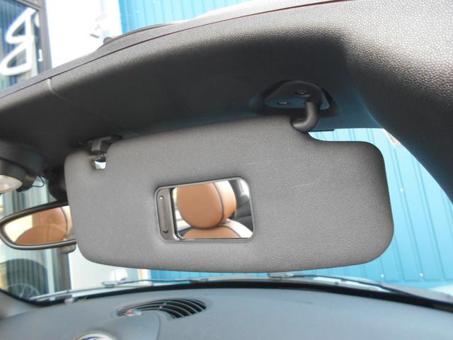 MINI クーパーS ロードスター トフィレザーシート 電動オープン ユーザー買取 ドラレコ サイバーナビ シートヒータ ETC 純正17AW ブラックヘッド PDC ピアノブラックパネル ホワイトシルバーボディ OPフロアマット 2024年製ピレリタイヤ スペアキー有(64枚目)