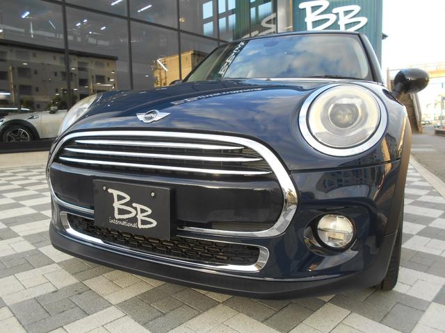 MINI クーパー ペッパーPKG 純正ナビ ETC 1オーナー 禁煙 LEDヘッド&フォグ オートライト コンフォートアクセス ホワイトターン 純正15AW 2024年ヨコハマタイヤ ラピスラグジュアリーブルーボディ リアウィンドウフィルム ブラックルーフ スペアキー有(24枚目)