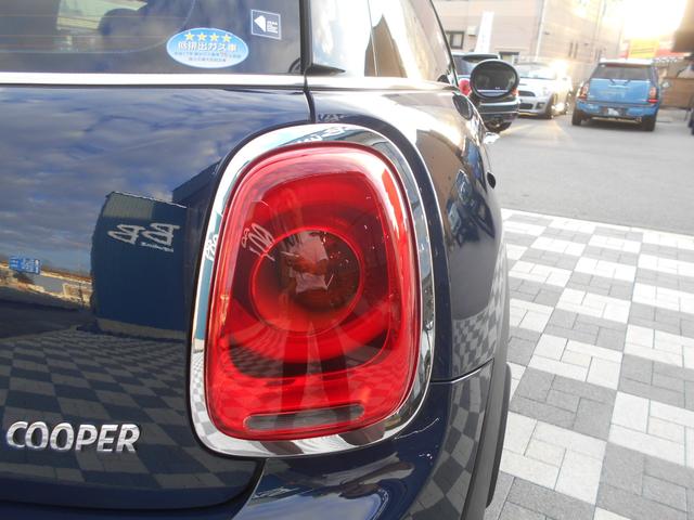 MINI クーパー ペッパーPKG 純正ナビ ETC 1オーナー 禁煙 LEDヘッド&フォグ オートライト コンフォートアクセス ホワイトターン 純正15AW 2024年ヨコハマタイヤ ラピスラグジュアリーブルーボディ リアウィンドウフィルム ブラックルーフ スペアキー有(35枚目)