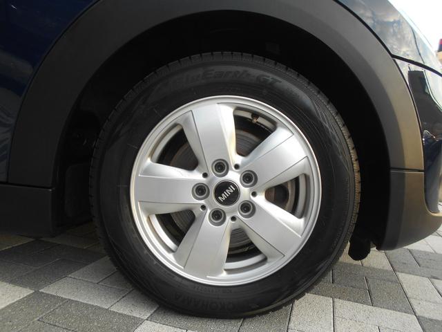 MINI クーパー ペッパーPKG 純正ナビ ETC 1オーナー 禁煙 LEDヘッド&フォグ オートライト コンフォートアクセス ホワイトターン 純正15AW 2024年ヨコハマタイヤ ラピスラグジュアリーブルーボディ リアウィンドウフィルム ブラックルーフ スペアキー有(49枚目)