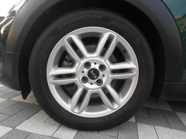 ＭＩＮＩ スピードゲート　前後ドラレコ　ＥＴＣ　ワンオーナー　禁煙車　純正１６ＡＷ　２０２１年製タイヤ　スポーツボタン　ハーフレザーシート　ピアノブラックパネル　オートライト　スポーツステアリング　クルーズコントロール　ブリティッシュレーシンググリーンボディ　スペア鍵有（18枚目）